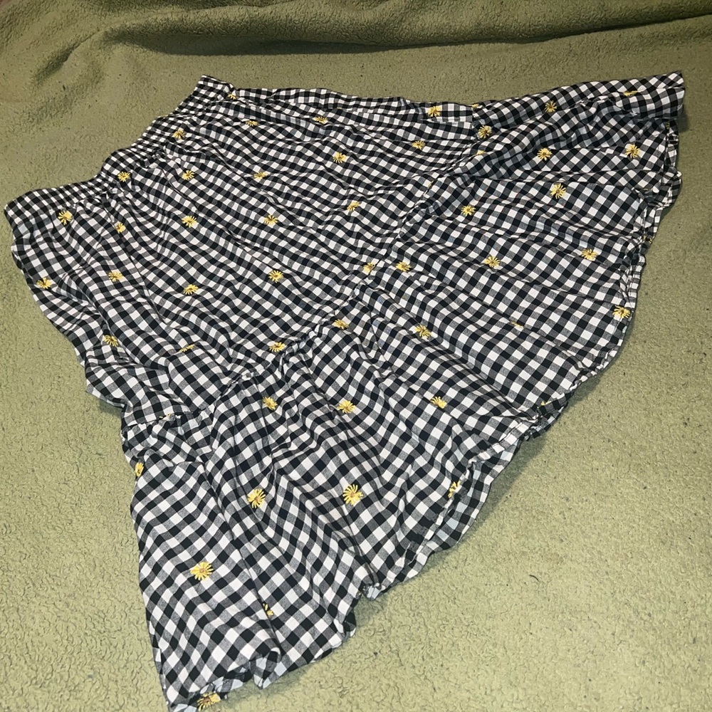 Old Navy Black and White Checkered Skirt with Yellow Embroidery